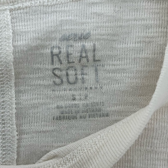 Aerie/ Real soft/ Off-white/ Oversized/ Long sleeved/ Shirt/ Size US S - Picture 6 of 12